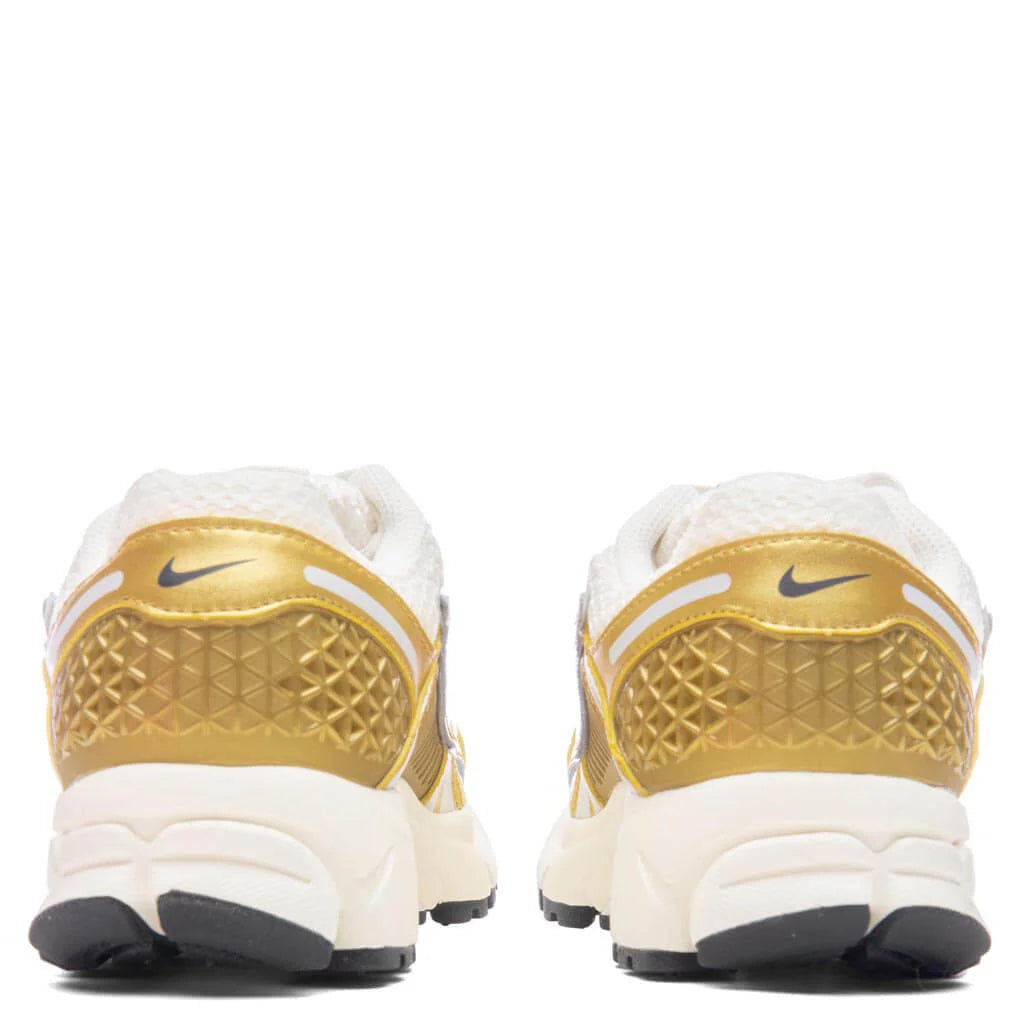 Womens Zoom Vomero 5 Photon Dust Metallic Gold Gridiron