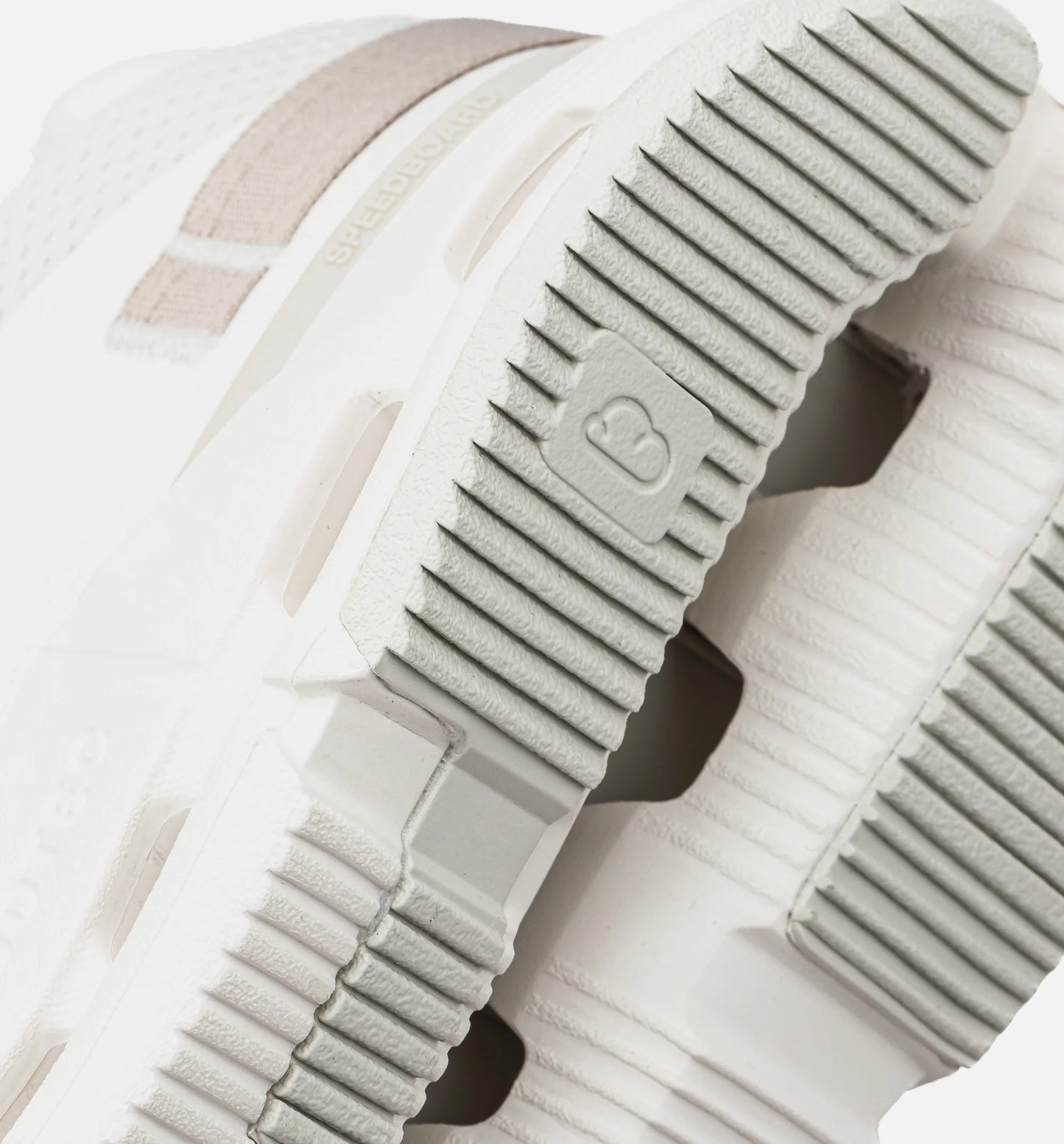 Cloudnova 2 Womens Lifestyle Shoe Ice Sand