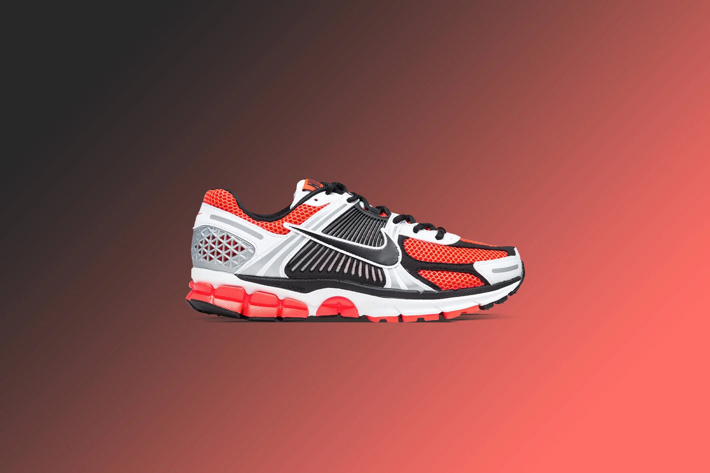 Zoom Vomero 5 SE Bright Crimson Black