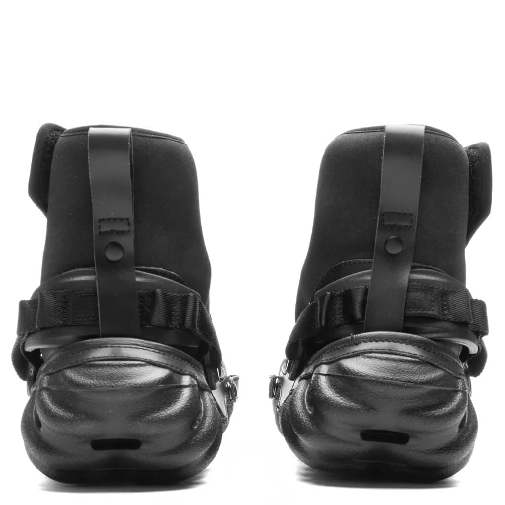 Crocs x Feng Chen Wang Echo Clog Black
