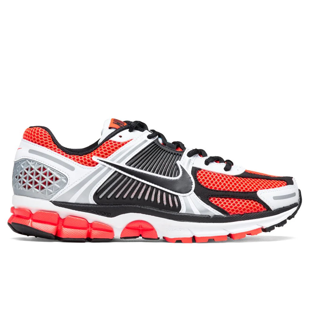 Zoom Vomero 5 SE Bright Crimson Black
