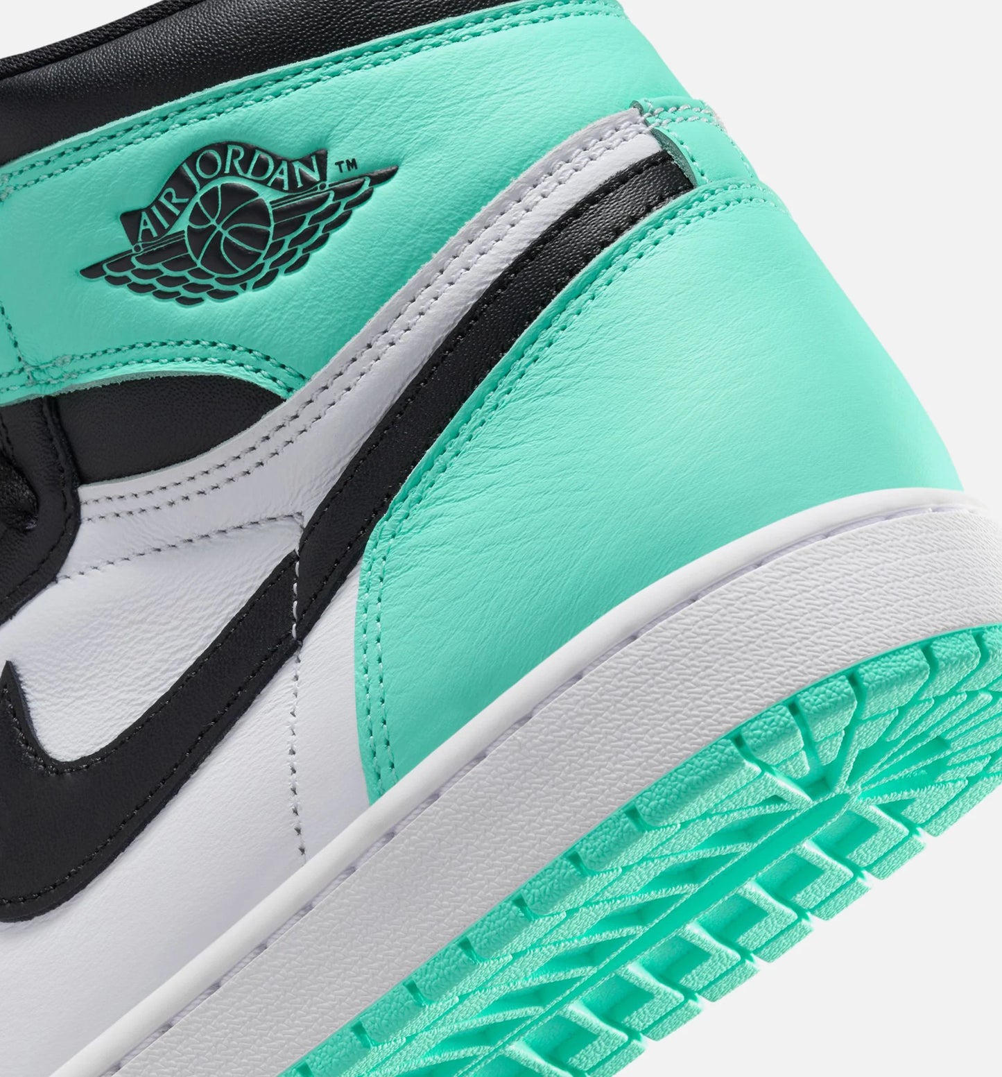Air Jordan 1 Retro High OG Mens Lifestyle Shoe White Black Green Glow