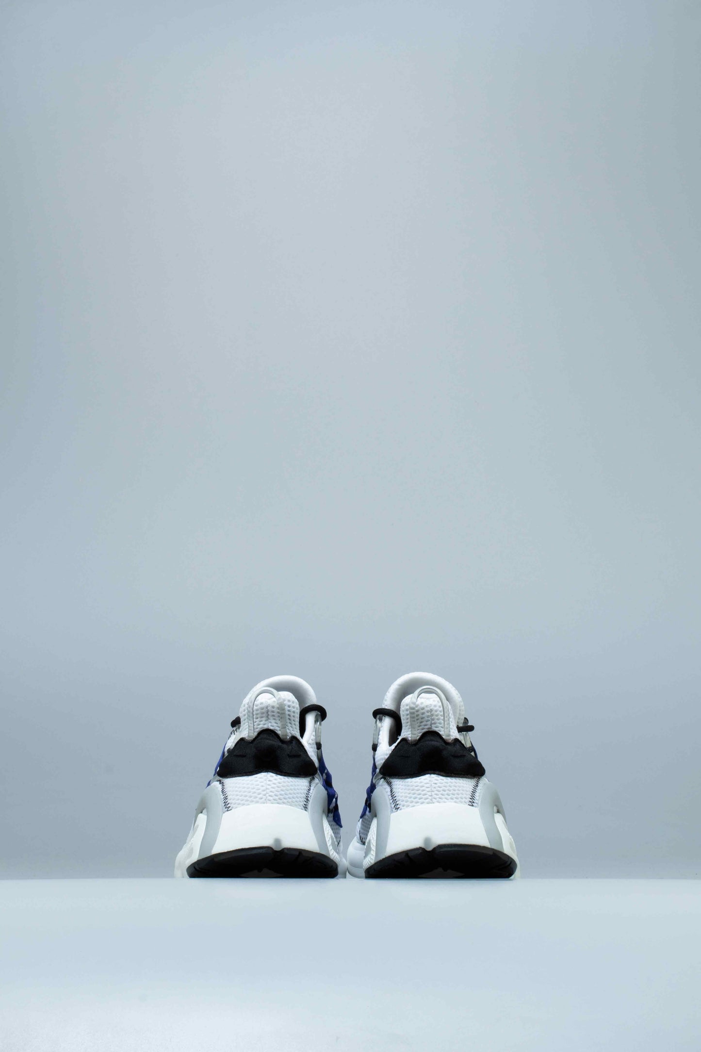 Lxcon Mens Shoe Cloud White Active Blue Core Black