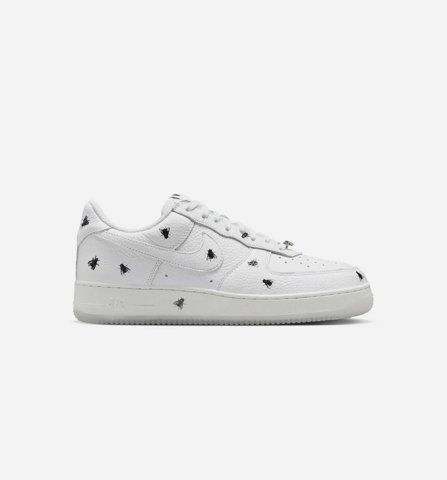 Air Force 1 Low Retro Summit White and Black Mens Lifestyle Shoe Summit White Black