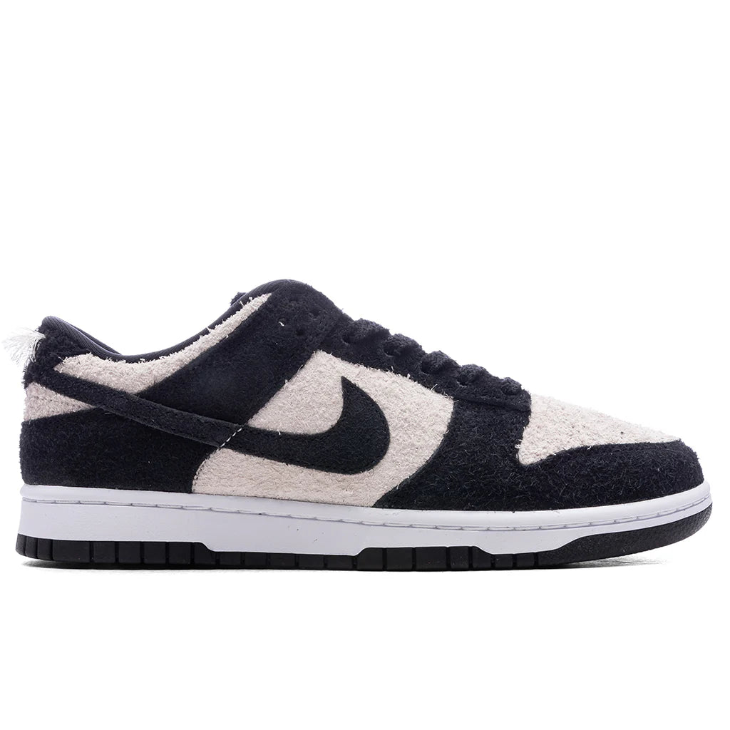 Dunk Low Retro SE White Black