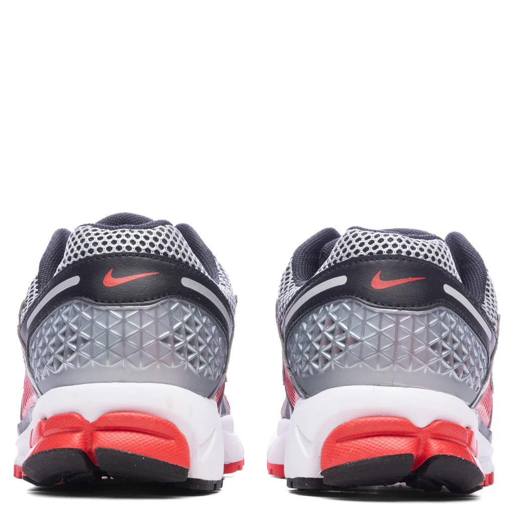 Zoom Vomero 5 Metallic Silver Black University Red