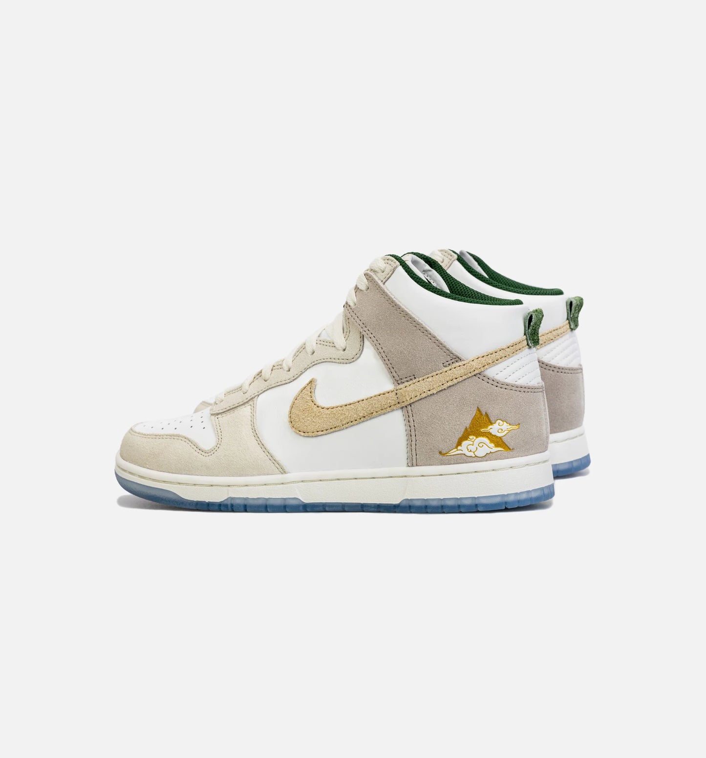 Dunk High Gold Mountain Mens Lifestyle Shoe White Gold