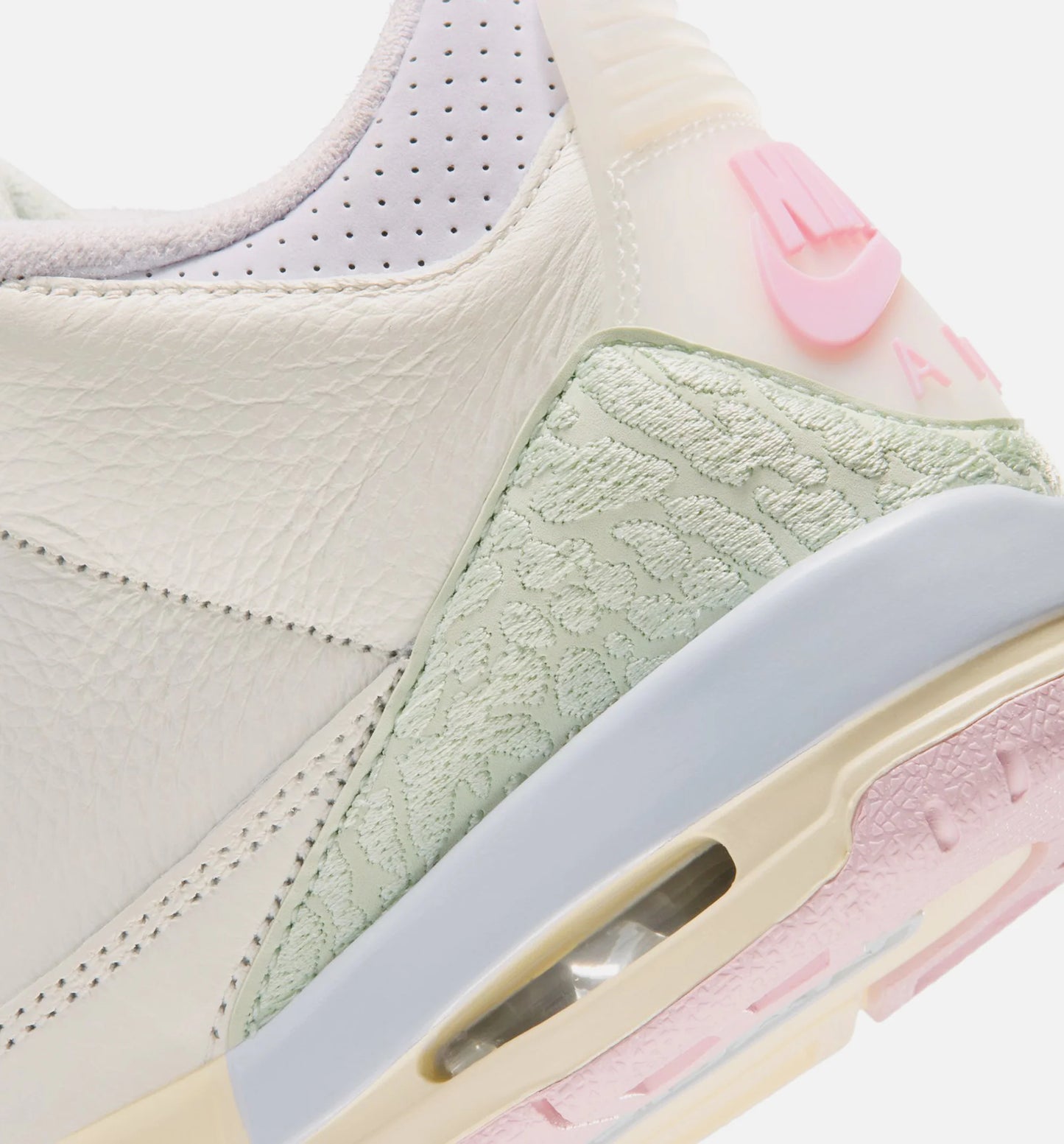 Air Jordan 3 Retro Sail and Jade Aura Grade School Lifestyle Shoe Sail Aura Jade Aura Iris Whisper