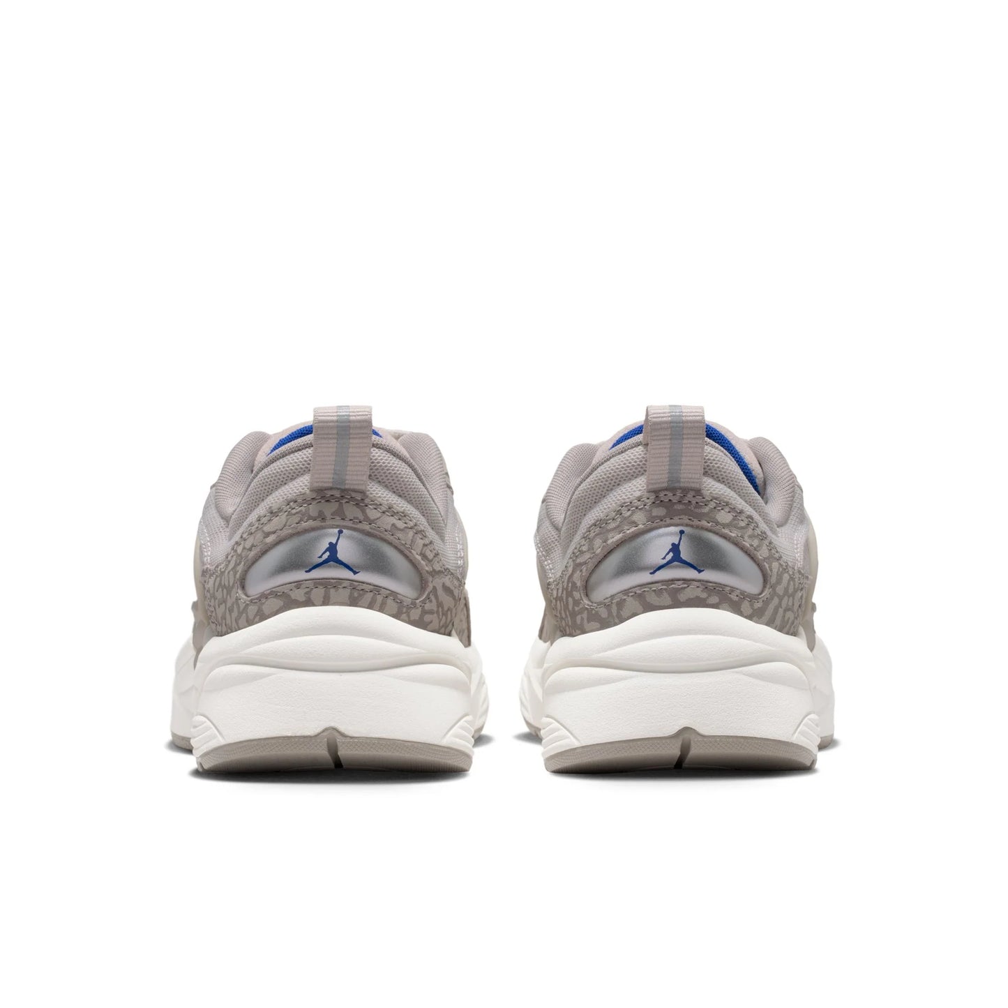 WMNS JORDAN TRUNNER O S GAMMA GREY