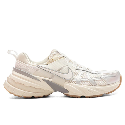 Womens V2K Run Sail Light Khaki Light Smoke Grey