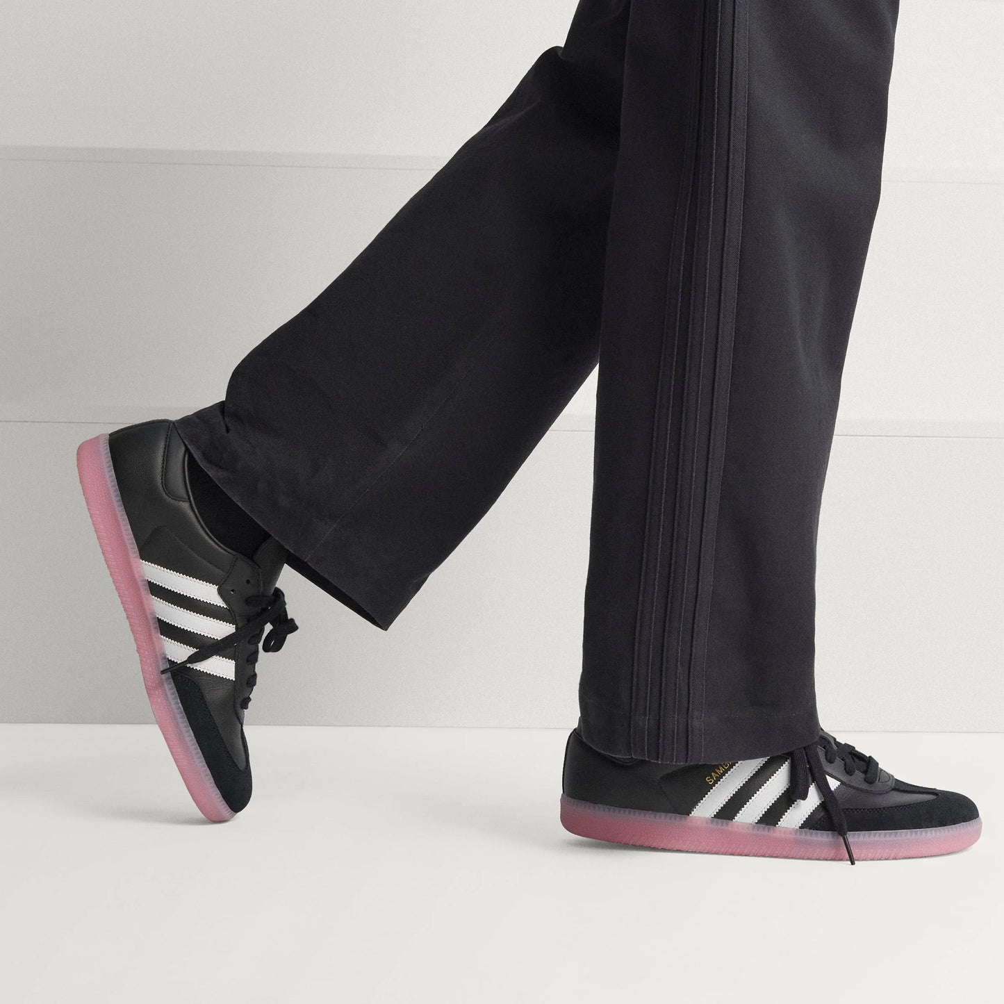 adidas Samba Juventus IN Mens Soccer Shoes Black White Pink