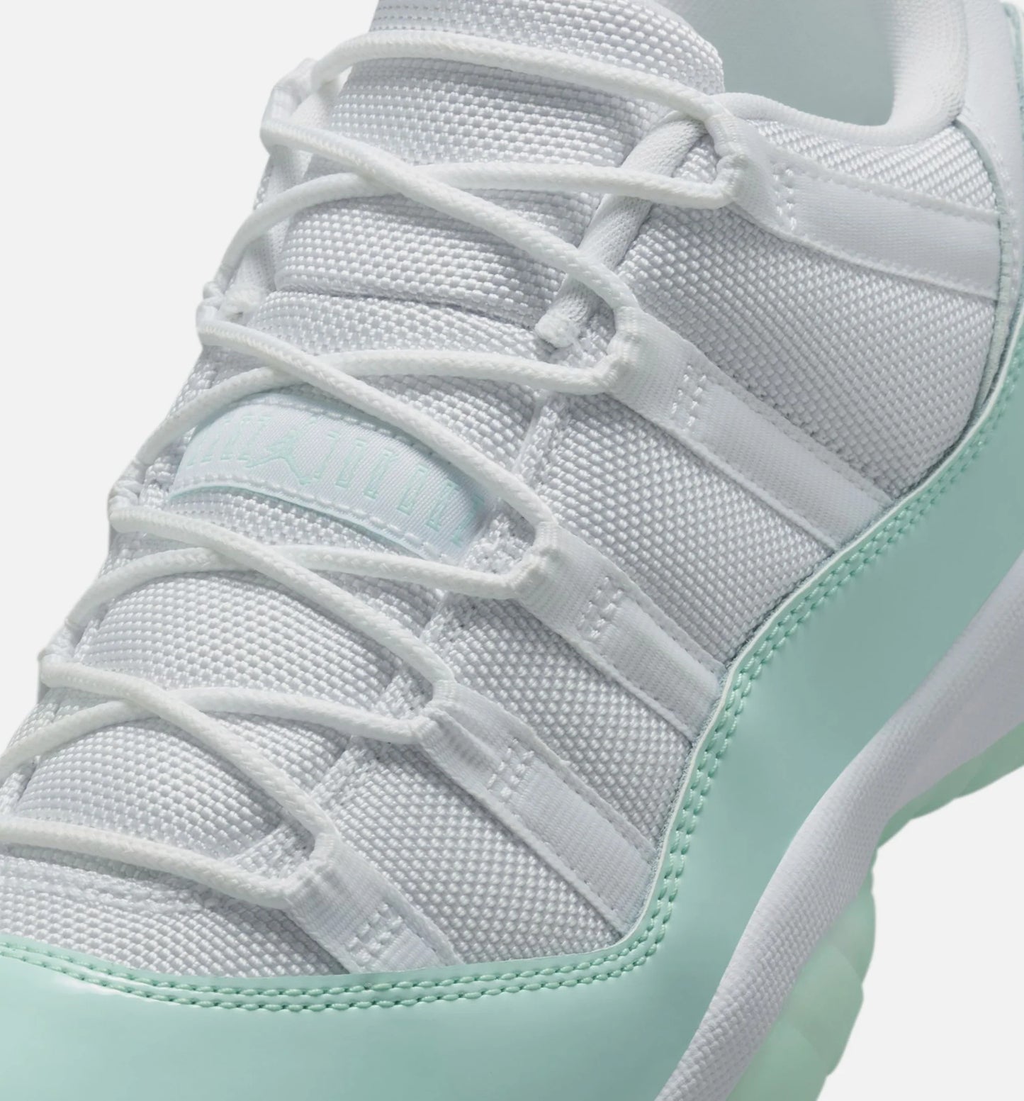 Air Jordan 11 Retro Low Igloo Womens Lifestyle Shoe White Igloo