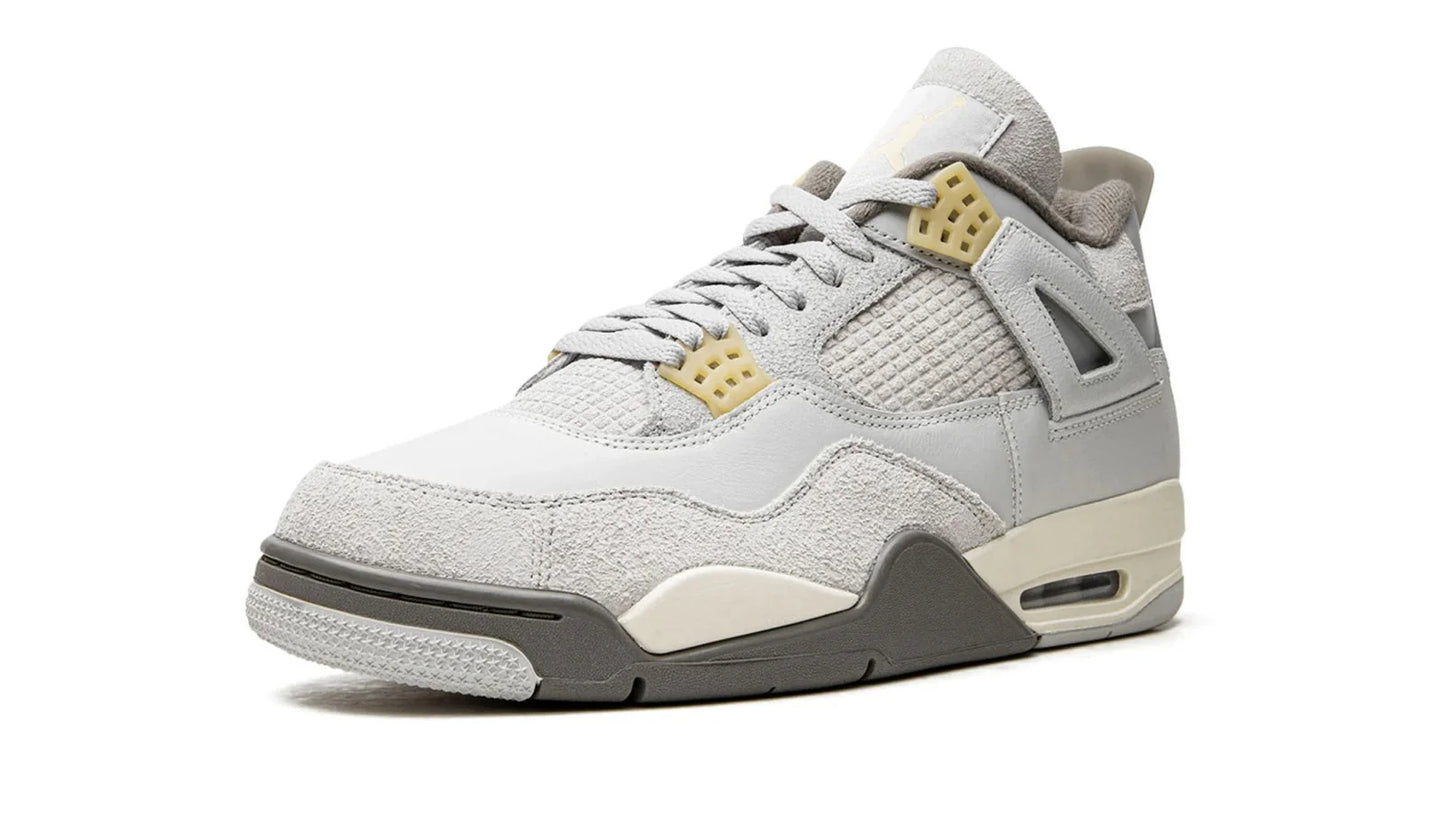 Air Jordan 4 Retro SE Craft Photon Dust