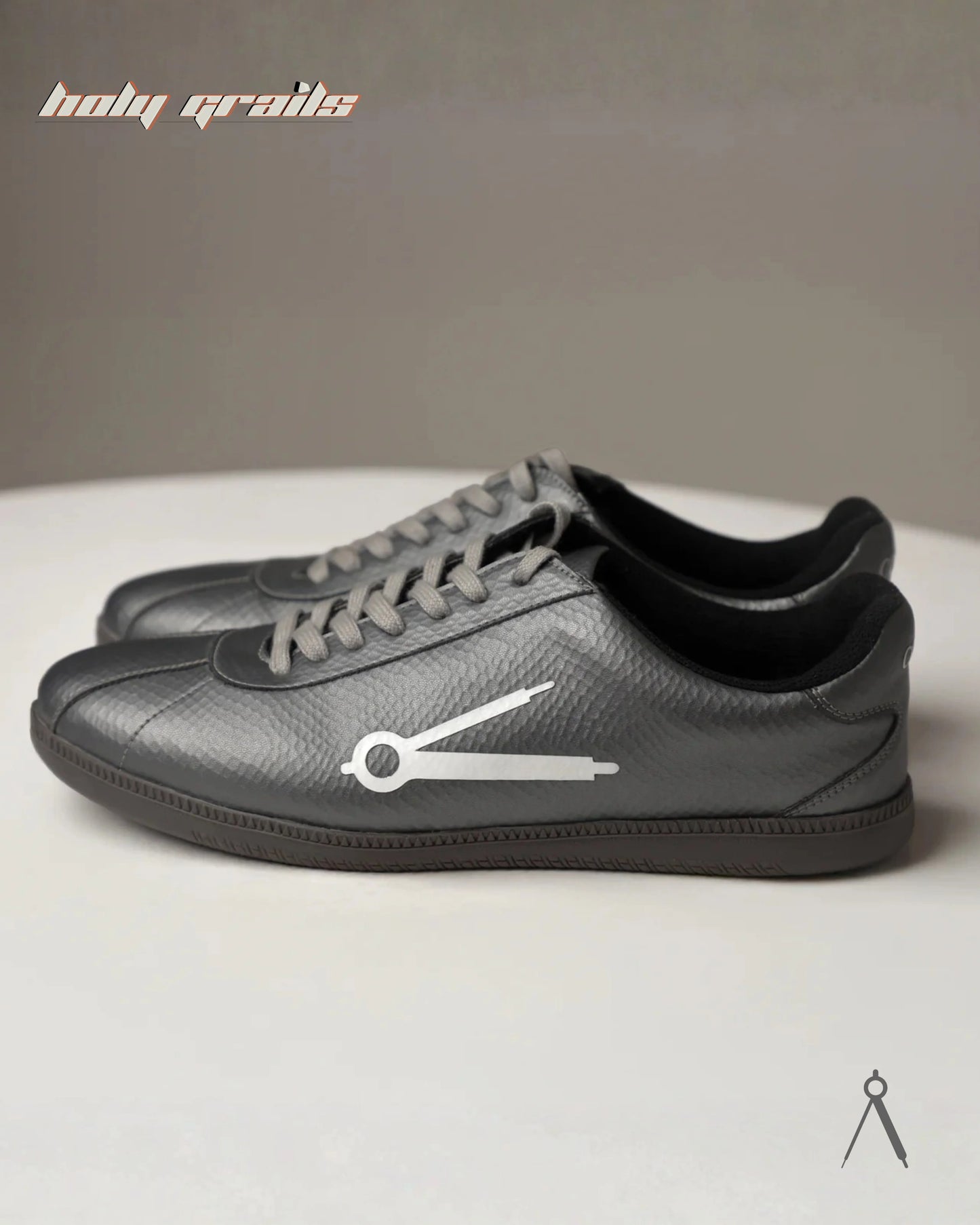 Glow Silver Sneaker HG x Cos Tan