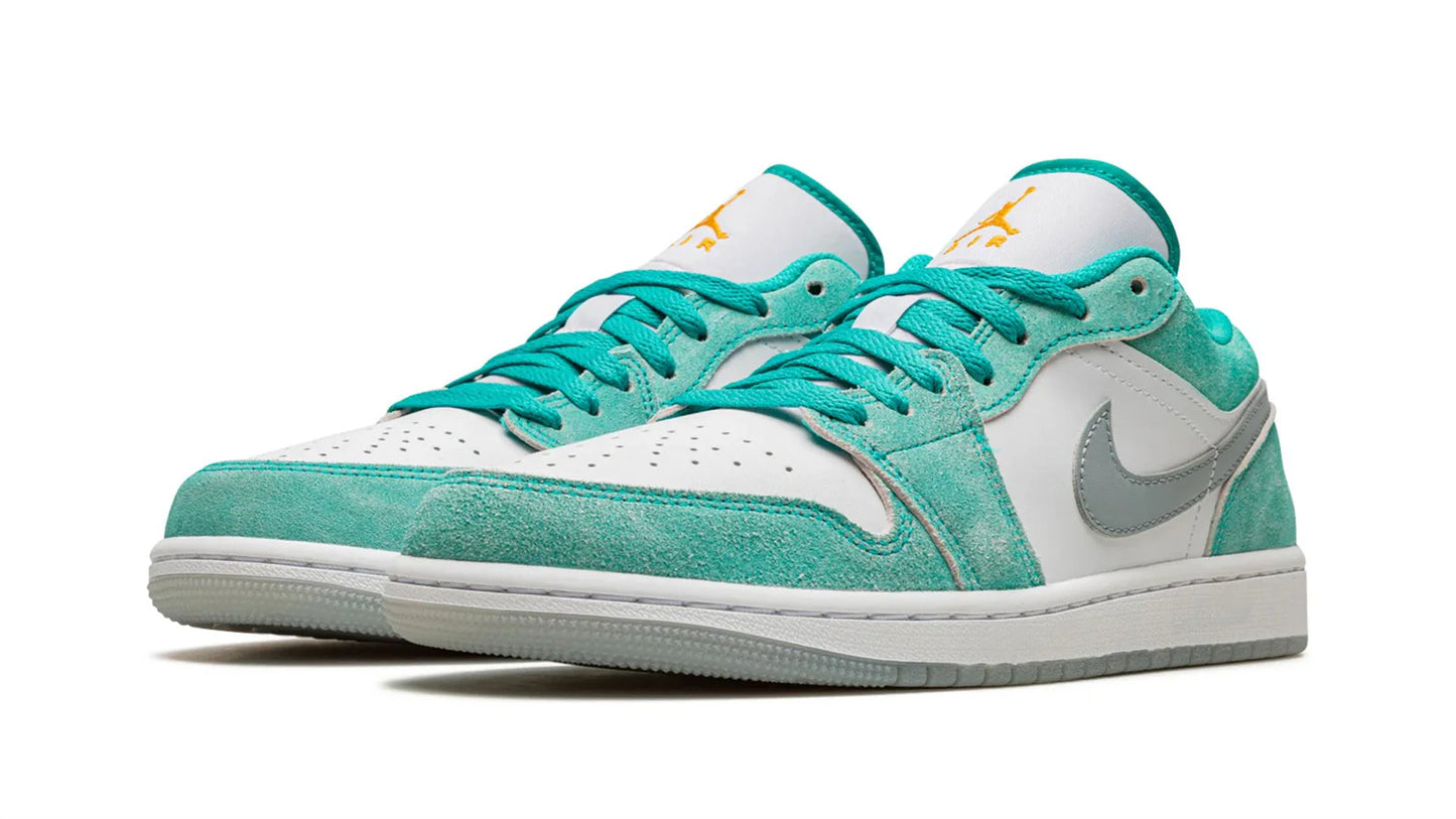 Air Jordan 1 Low SE New Emerald