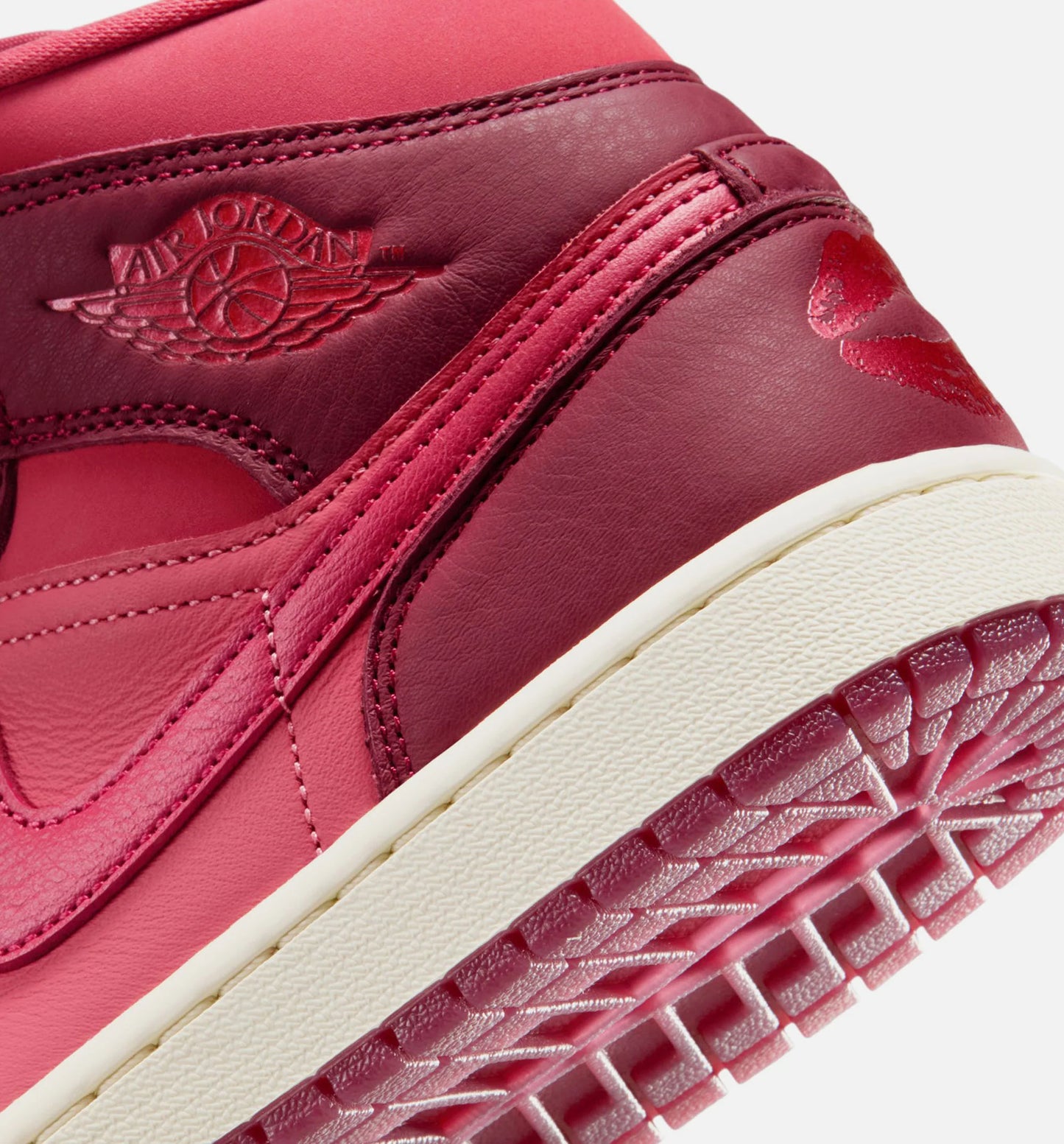 Air Jordan 1 Mid SE Valentines Day Womens Lifestyle Shoe Team Red Sierra Red Pueblo Red
