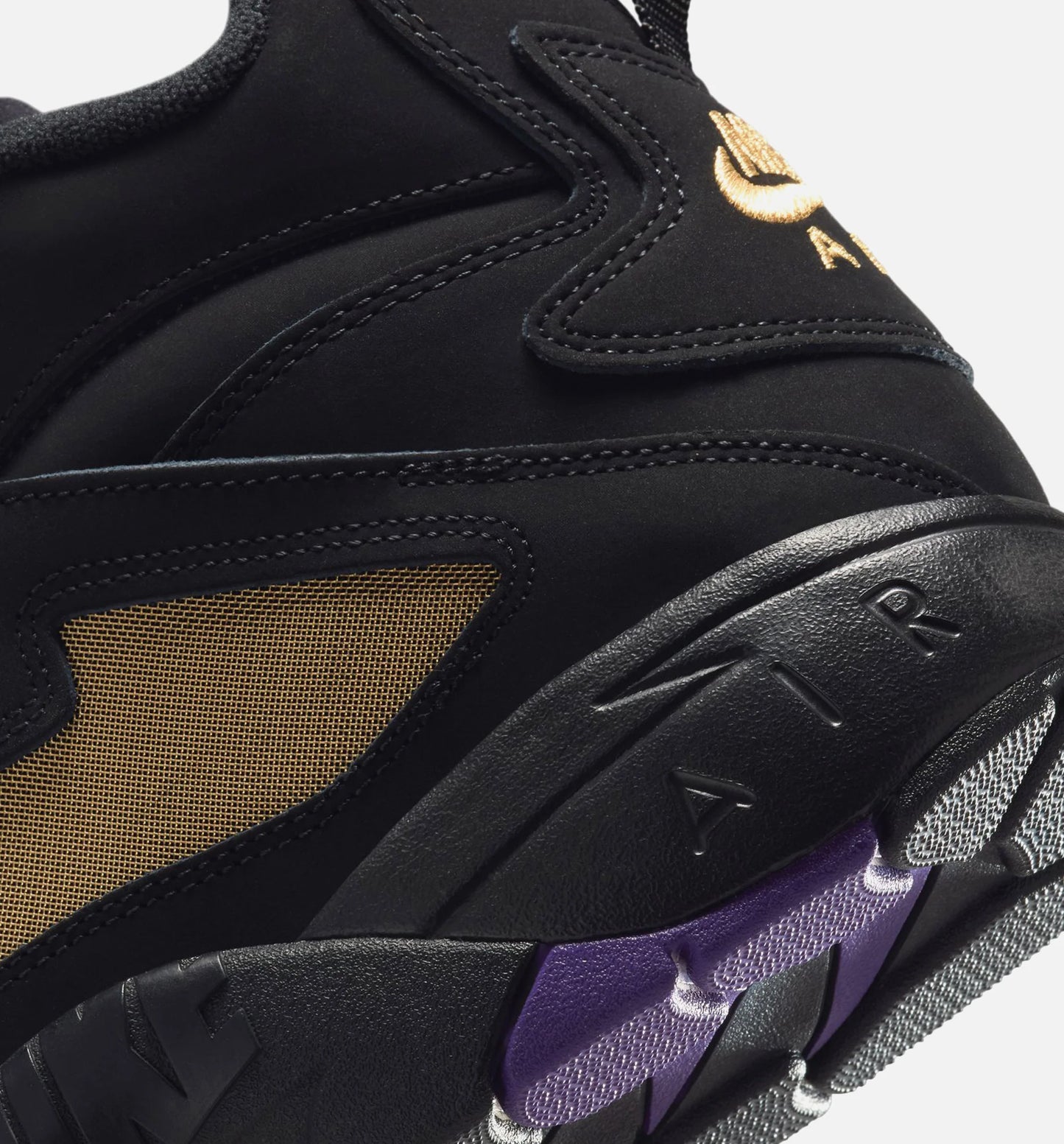Air Diamond Turf Mens Lifestyle Shoe Black White Club Purple Metallic Gold