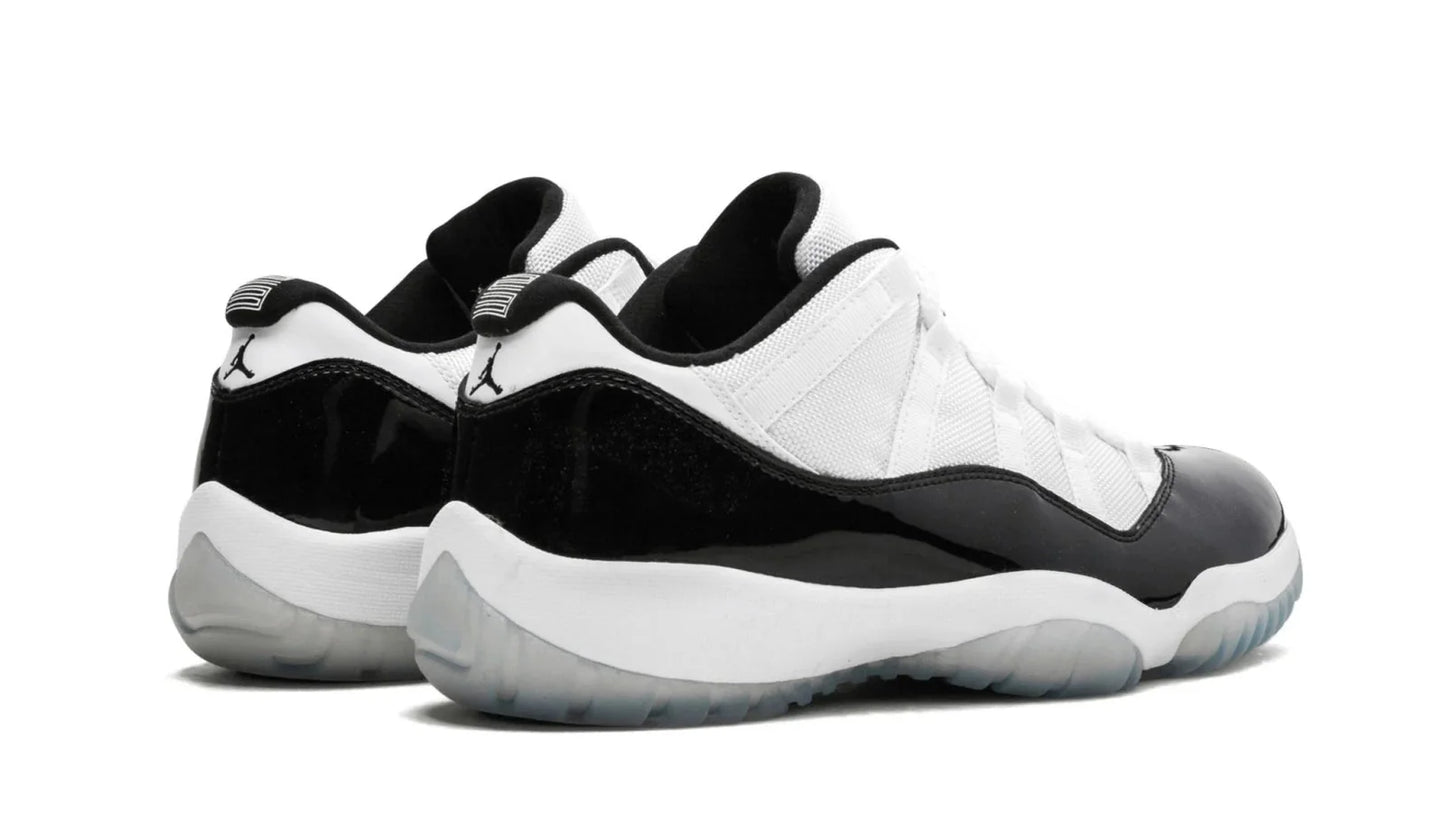 Air Jordan 11 Retro Low Concord