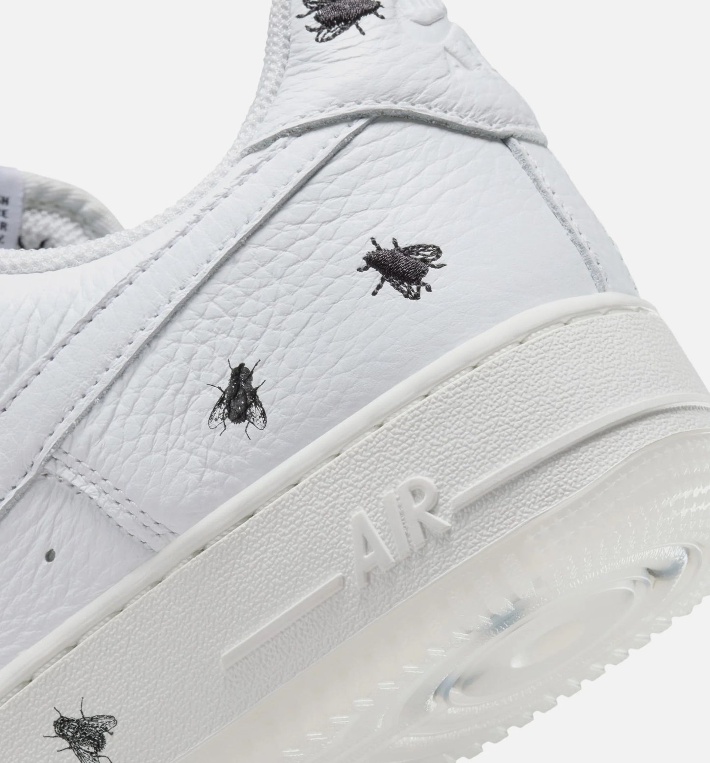 Air Force 1 Low Retro Summit White and Black Mens Lifestyle Shoe Summit White Black