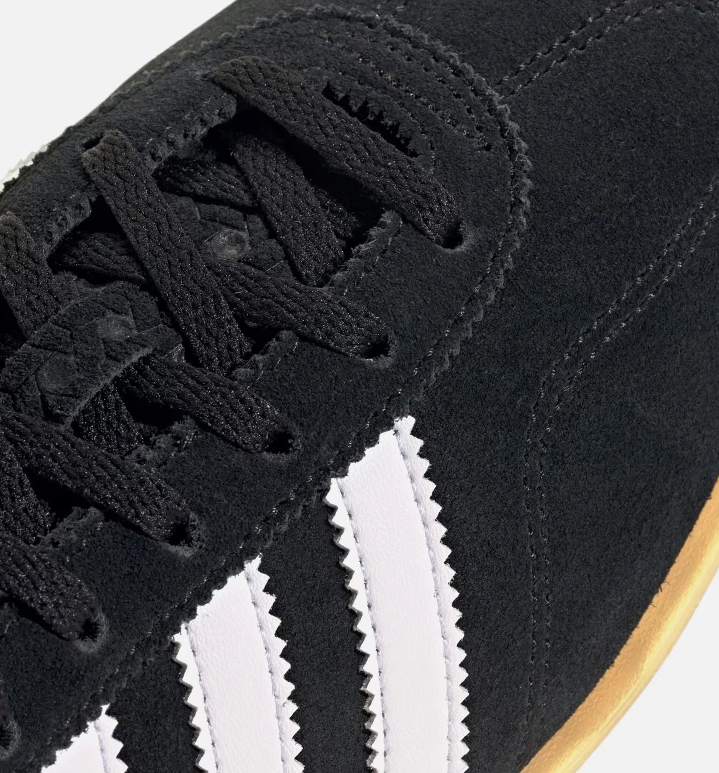 Gazelle Lo Pro Womens Lifestyle Shoe Core Black Cloud White Gum