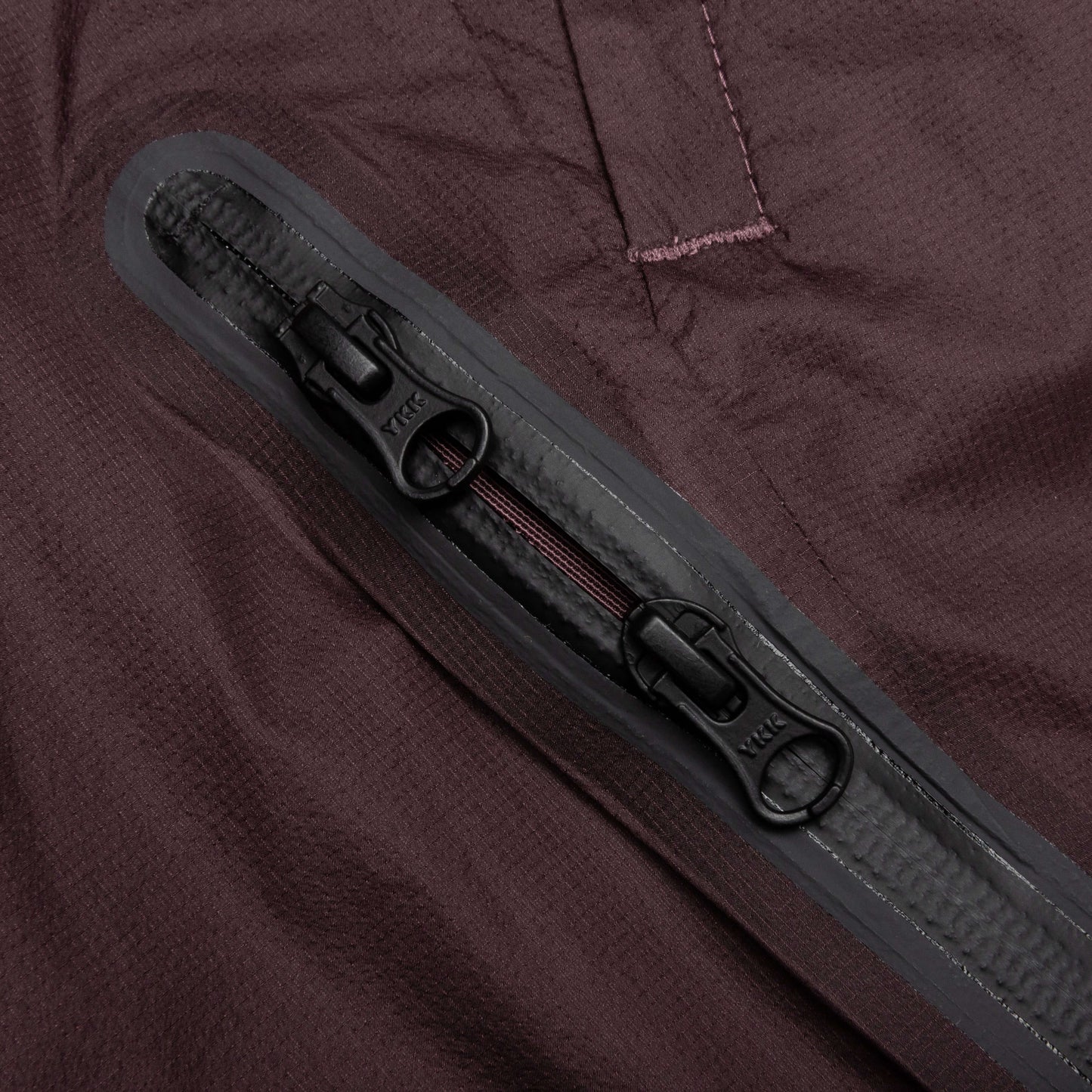 NRG Nocta Track Pant DR Dark Wine Black