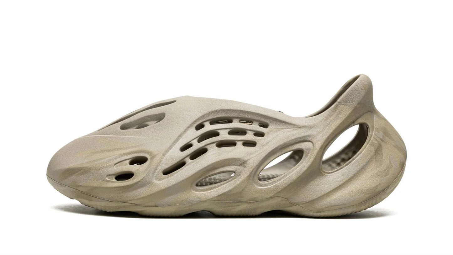 YEEZY FOAM RUNNER Stone Sage